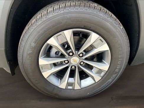 New 2026 Chevrolet Equinox LT w/ LPO, Floor Liner Package FWD image 13