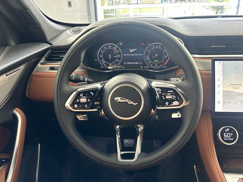 Used 2026 Jaguar F-PACE R-Dynamic S AWD/4WD image 14