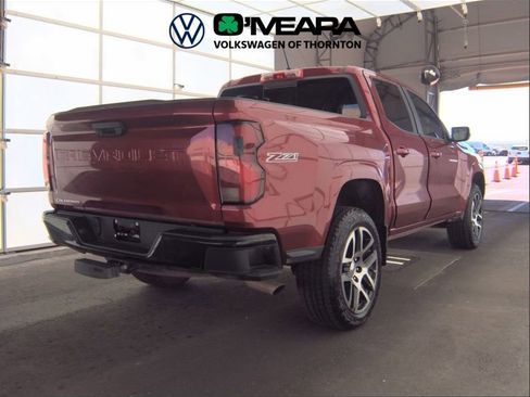 Used 2023 Chevrolet Colorado Z71 w/ Advanced Trailering Package AWD/4WD image 2