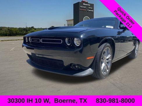 Used 2022 Dodge Challenger GT AWD/4WD image 2