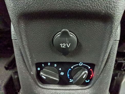 Used 2017 Ford Transit Connect XL image 13