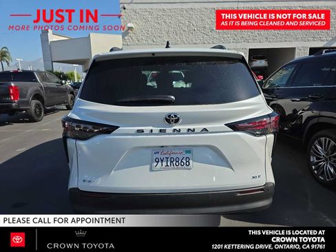 Used 2026 Toyota Sienna XLE FWD image 6