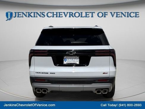 New 2026 Chevrolet Traverse Z71 w/ Enhanced Driving Package AWD/4WD image 6