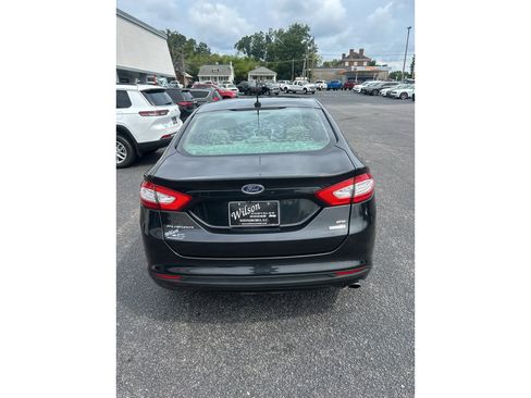 Used 2014 Ford Fusion SE w/ Equipment Group 202A FWD image 6