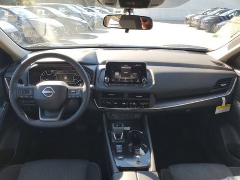 New 2026 Nissan Rogue SV w/ Cold Weather Package FWD image 22