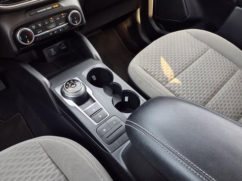 Used 2022 Ford Escape SE w/ Convenience Package image 16