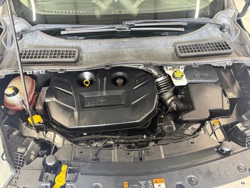 Used 2019 Ford Escape Titanium AWD/4WD image 46