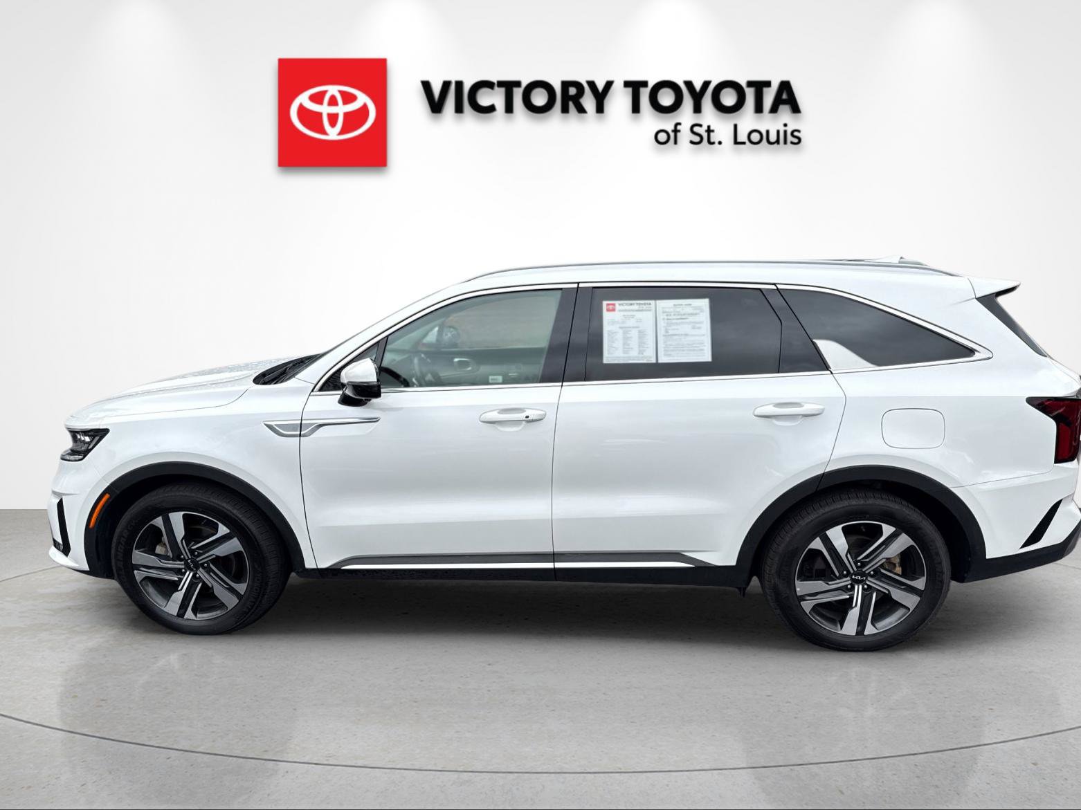 Used 2023 Kia Sorento SX Prestige w/ Panoramic Sunroof Package AWD/4WD image 6