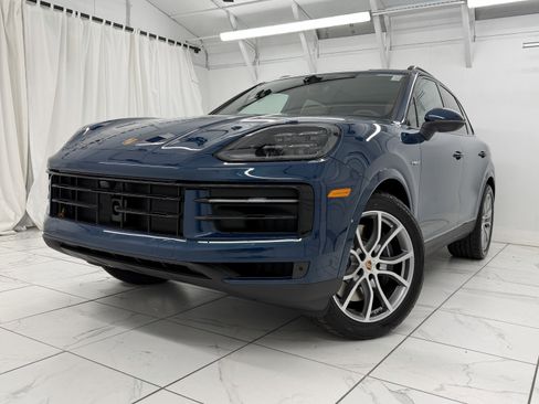 New 2026 Porsche Cayenne E-Hybrid image 8