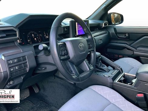 Used 2025 Toyota Tacoma SR5 image 12
