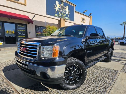Used 2013 GMC Sierra 1500 SLT AWD/4WD image 1