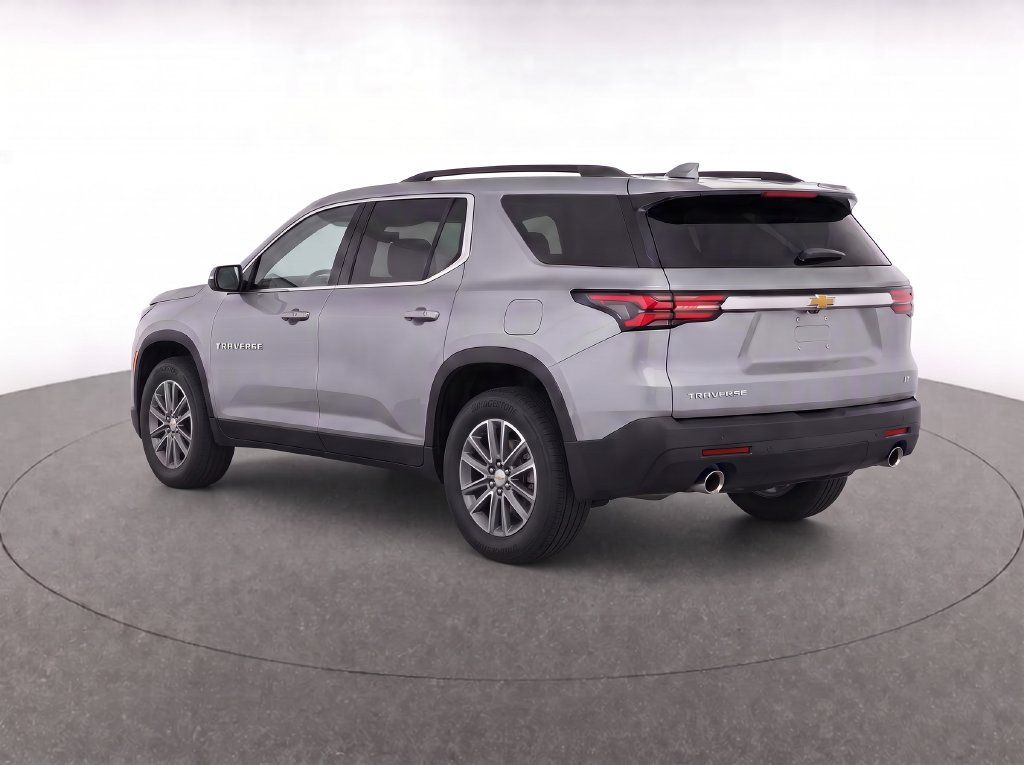 Used 2023 Chevrolet Traverse LT AWD/4WD image 6