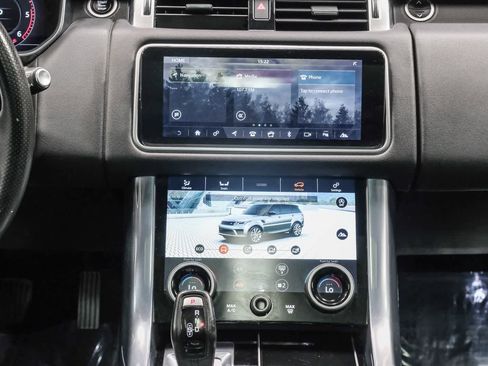 Used 2018 Land Rover Range Rover Sport HSE AWD/4WD image 15