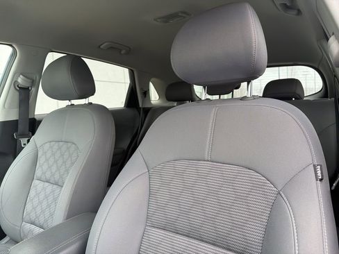 Certified 2020 Kia Niro LX image 5