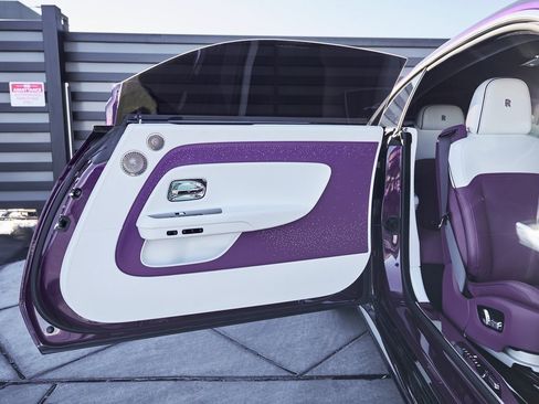 Used 2024 Rolls-Royce Spectre w/ Spectre Launch Package image 14