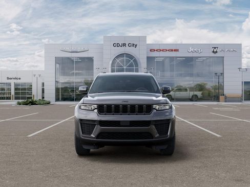 New 2026 Jeep Grand Cherokee Altitude AWD/4WD image 6