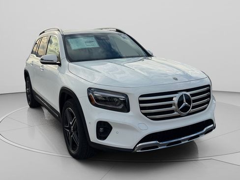 New 2026 Mercedes-Benz GLB 250 4MATIC image 7