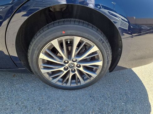 Certified 2021 Lexus ES 250 w/ Premium Package AWD/4WD image 26