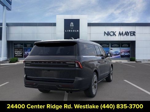 New 2026 Lincoln Navigator L Black Label AWD/4WD image 8