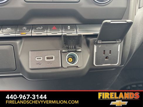 New 2025 Chevrolet Silverado 1500 W/T image 24