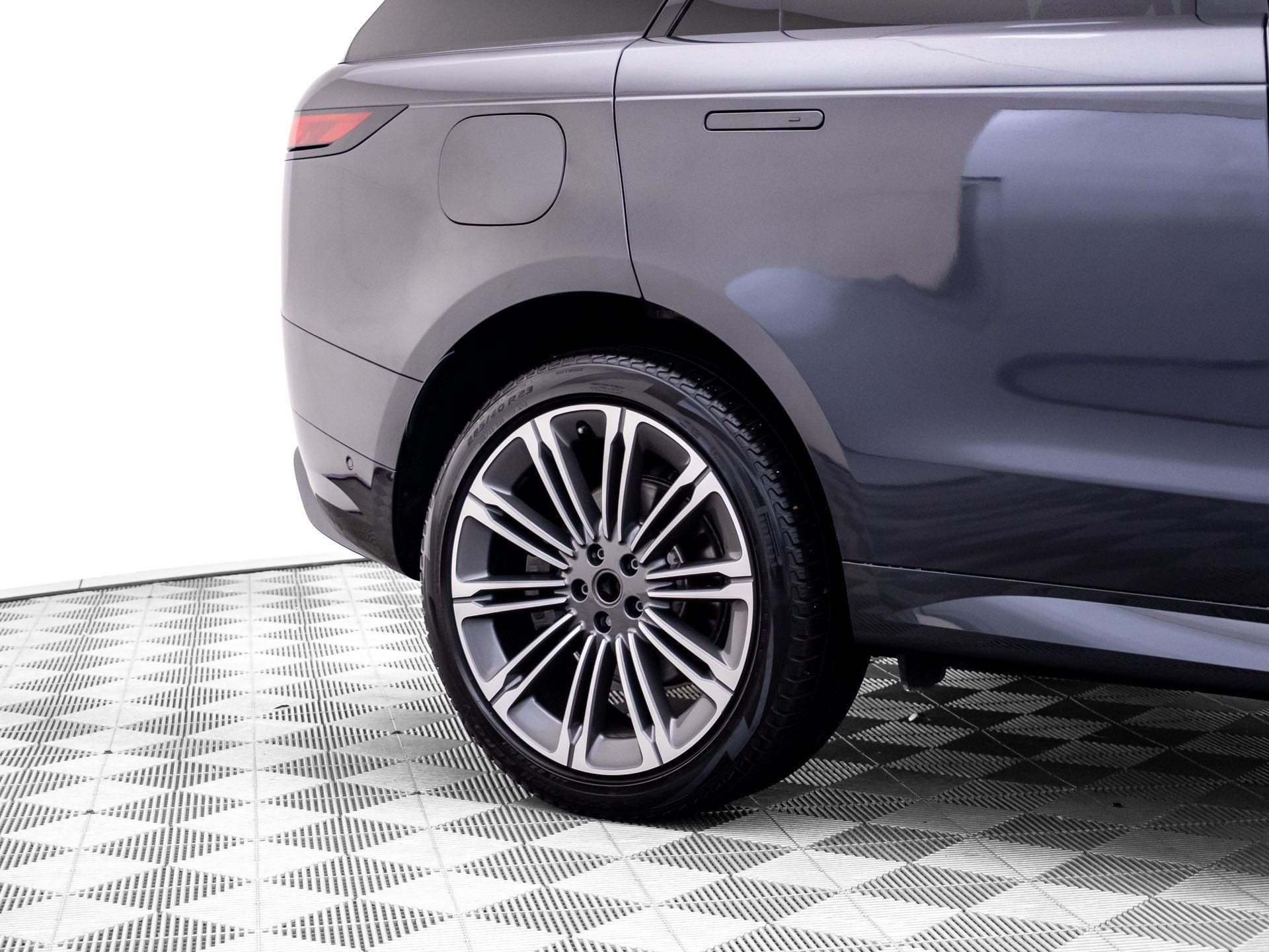 Used 2024 Land Rover Range Rover Sport Dynamic SE AWD/4WD image 32