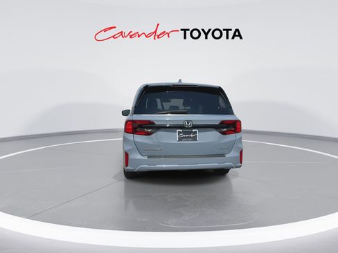 Used 2025 Honda Odyssey Sport-L image 7