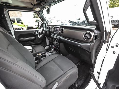Used 2020 Jeep Gladiator Sport w/ Quick Order Package 24S AWD/4WD image 31