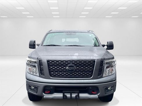 Used 2019 Nissan Titan PRO-4X w/ Pro-4x Utility Package image 2