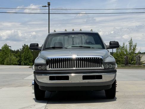 Used 1997 Dodge Ram 3500 Truck 2WD Club Cab image 2