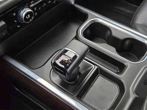 Used 2024 GMC Sierra 1500 SLT w/ SLT Premium Plus Package image 18