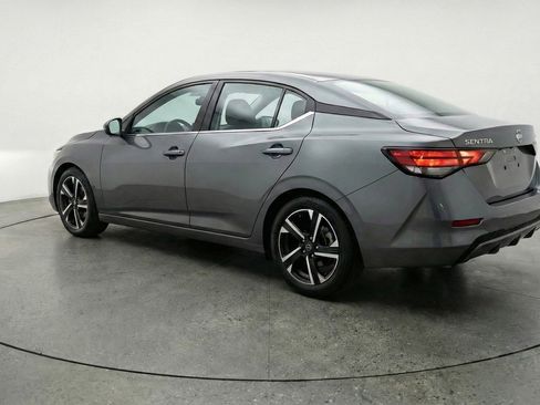 Used 2025 Nissan Sentra SV FWD image 5