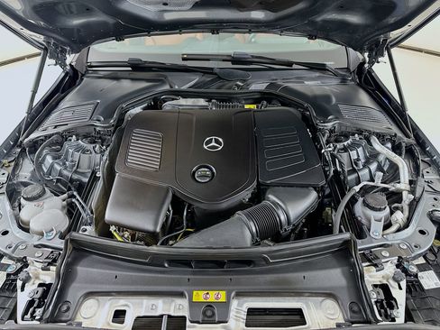 Used 2025 Mercedes-Benz C 300 Sedan image 33