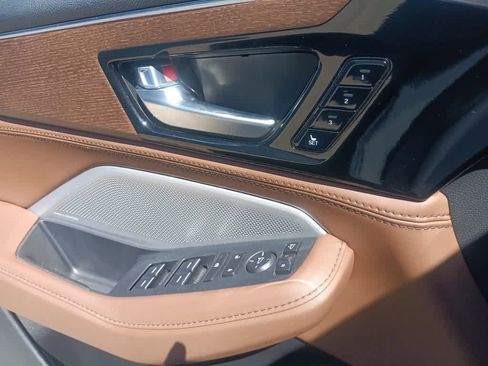 Used 2025 Acura MDX SH-AWD w/ Advance Package image 16