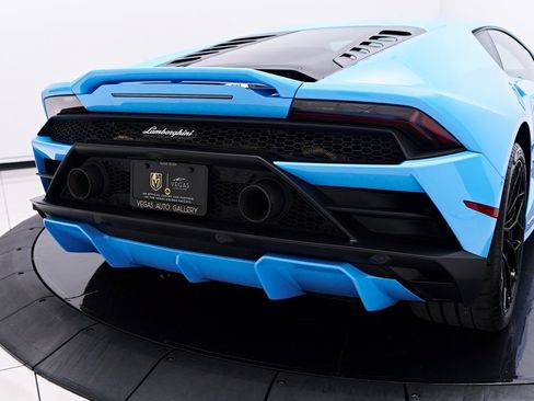 Used 2023 Lamborghini Huracan EVO image 33