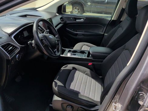 Used 2021 Ford Edge SE image 11