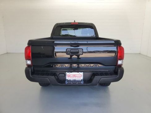 Used 2022 Toyota Tacoma SR RWD image 6
