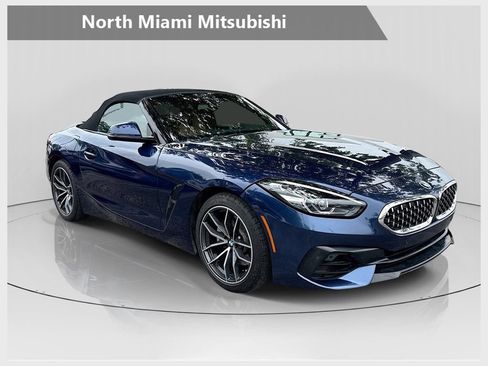 Used 2022 BMW Z4 sDrive30i w/ Convenience Package RWD image 1