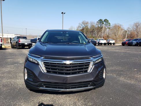 Used 2022 Chevrolet Equinox LT w/ Driver Convenience Package image 7