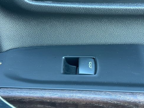 Used 2020 GMC Sierra 3500 Denali w/ Denali Ultimate Package image 21