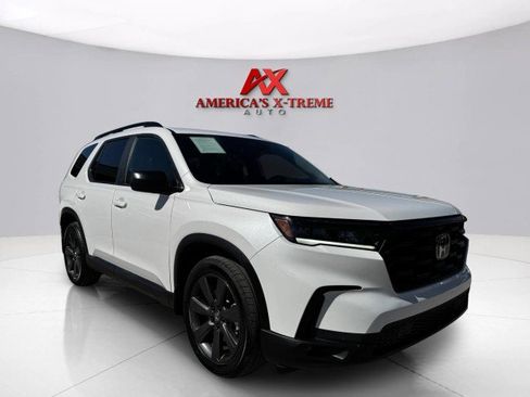 Used 2023 Honda Pilot Sport image 7