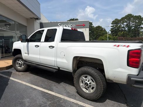 Used 2016 Chevrolet Silverado 2500 W/T w/ WT Convenience Package AWD/4WD image 3