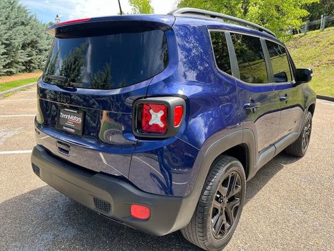 Used 2018 Jeep Renegade Altitude AWD/4WD image 33