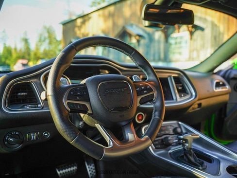 Used 2017 Dodge Challenger SRT Hellcat image 30