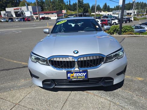 Used 2019 BMW 330i xDrive Sedan w/ Convenience Package AWD/4WD image 2