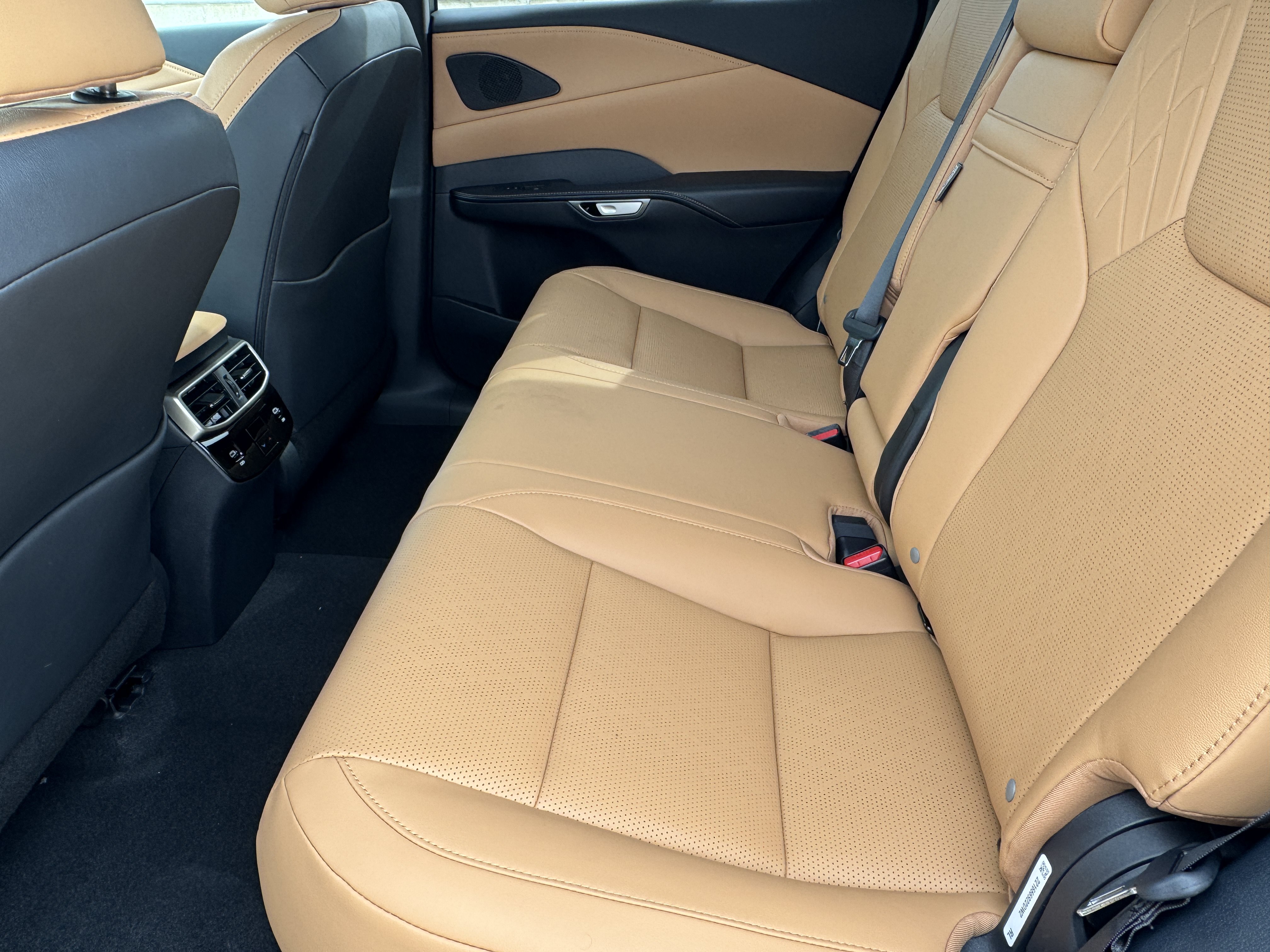 New 2026 Lexus RX 350h AWD/4WD image 32