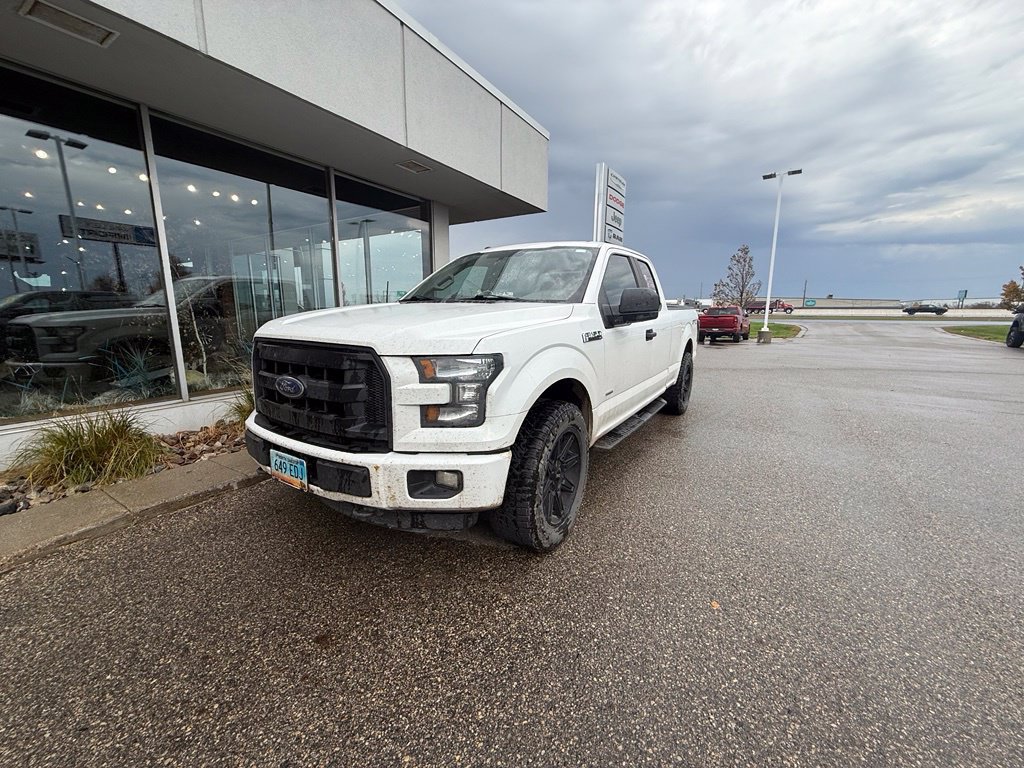 Used 2015 Ford F150 XL w/ Equipment Group 101A Mid AWD/4WD image 9