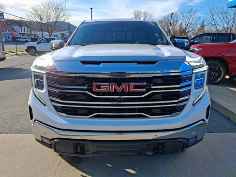 Used 2024 GMC Sierra 1500 SLT w/ SLT Premium Plus Package image 2