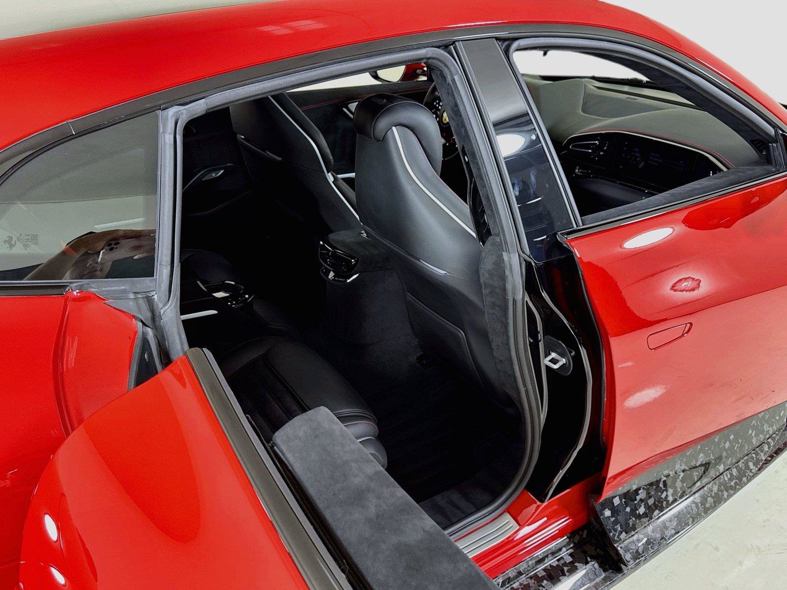 Used 2026 Ferrari Purosangue AWD/4WD image 31