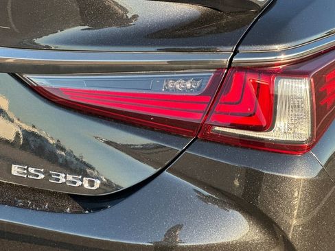 Certified 2022 Lexus ES 350 F Sport image 26