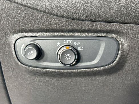Used 2024 Chevrolet Equinox LT w/ LPO, Floor Liner Package FWD image 14